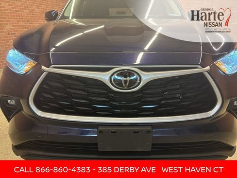 Used 2021 Toyota Highlander XLE image 38