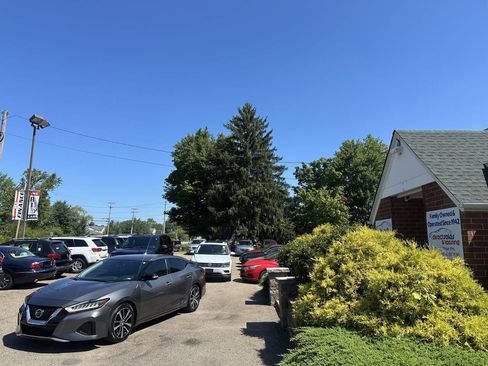 Used 2020 Nissan Maxima 3.5 SV w/ Floor Mat Group image 1