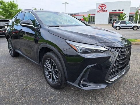 Used 2025 Lexus NX 250 FWD w/ Cold Area Package image 5