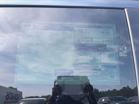 New 2026 Ford Expedition Active AWD/4WD image 13