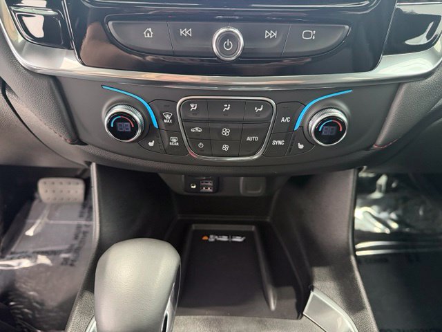 Used 2023 Chevrolet Traverse RS AWD/4WD image 19