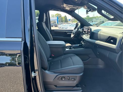 Certified 2025 Chevrolet Tahoe LS w/ LPO, Dark Essentials Package AWD/4WD image 23