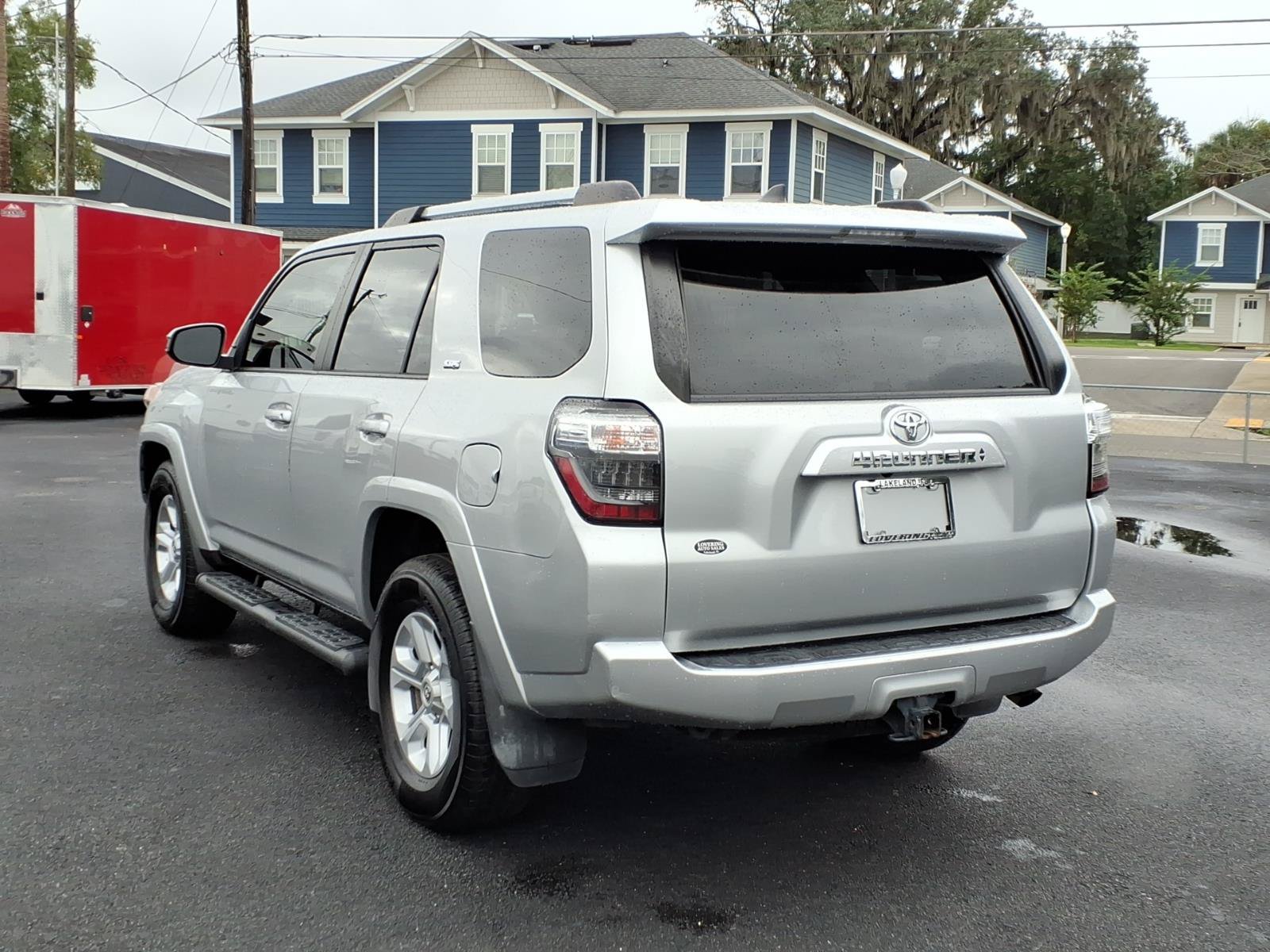 Used 2022 Toyota 4Runner SR5 RWD image 3