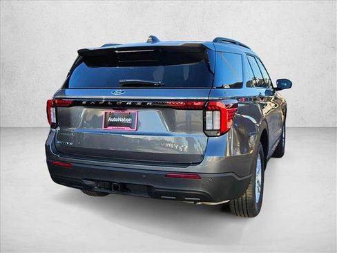 New 2026 Ford Explorer Active image 2