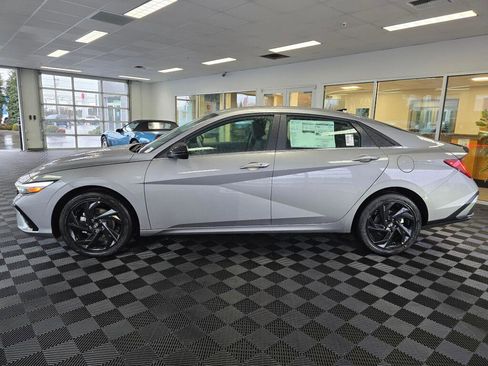 New 2026 Hyundai Elantra SEL Sport image 7