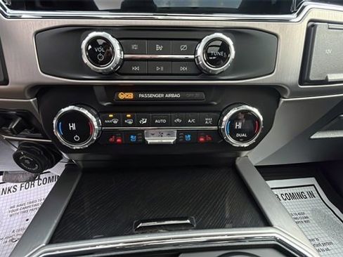 Used 2022 Ford F350 Platinum w/ FX4 Off-Road Package image 21