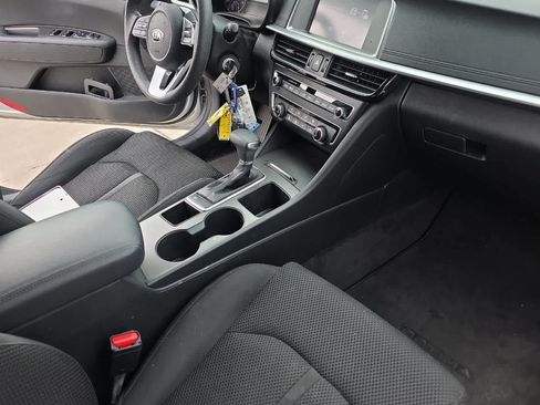 Used 2020 Kia Optima LX FWD image 17
