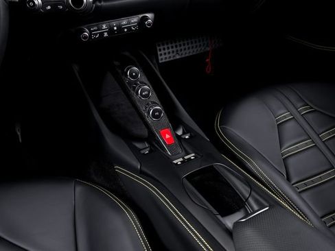 Certified 2022 Ferrari 812 GTS RWD image 30