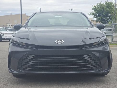 Used 2025 Toyota Camry LE FWD image 10