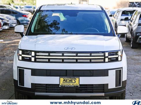 New 2026 Hyundai Santa Fe SE FWD image 2