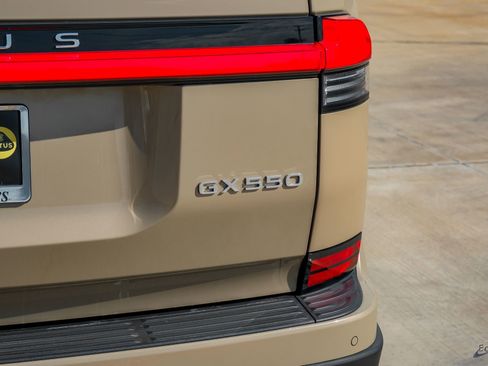 Used 2025 Lexus GX 550 550 Overtrail+ Mark Levinson A w/ Accessory Package (CT) image 34