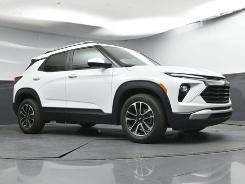 Used 2025 Chevrolet TrailBlazer LT image 21