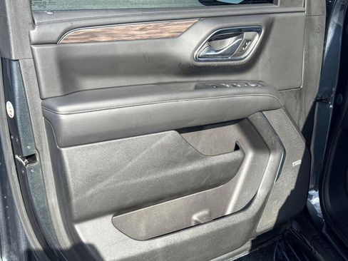 Used 2021 Chevrolet Tahoe LT RWD image 14