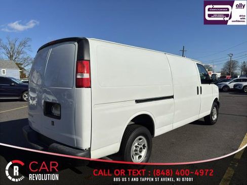Used 2023 GMC Savana 2500 Extended w/ Driver Convenience Package RWD image 8
