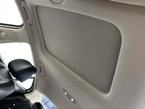 Used 2022 Genesis G70 2.0T w/ Prestige Package image 19