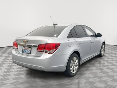 Used 2016 Chevrolet Cruze LS image 3