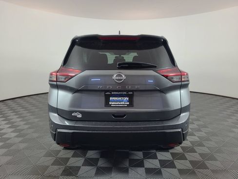 Used 2025 Nissan Rogue SV FWD image 4