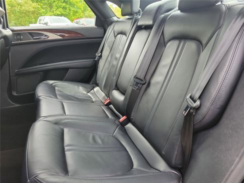 Used 2018 Lincoln MKZ Select w/ Technology Package FWD image 14