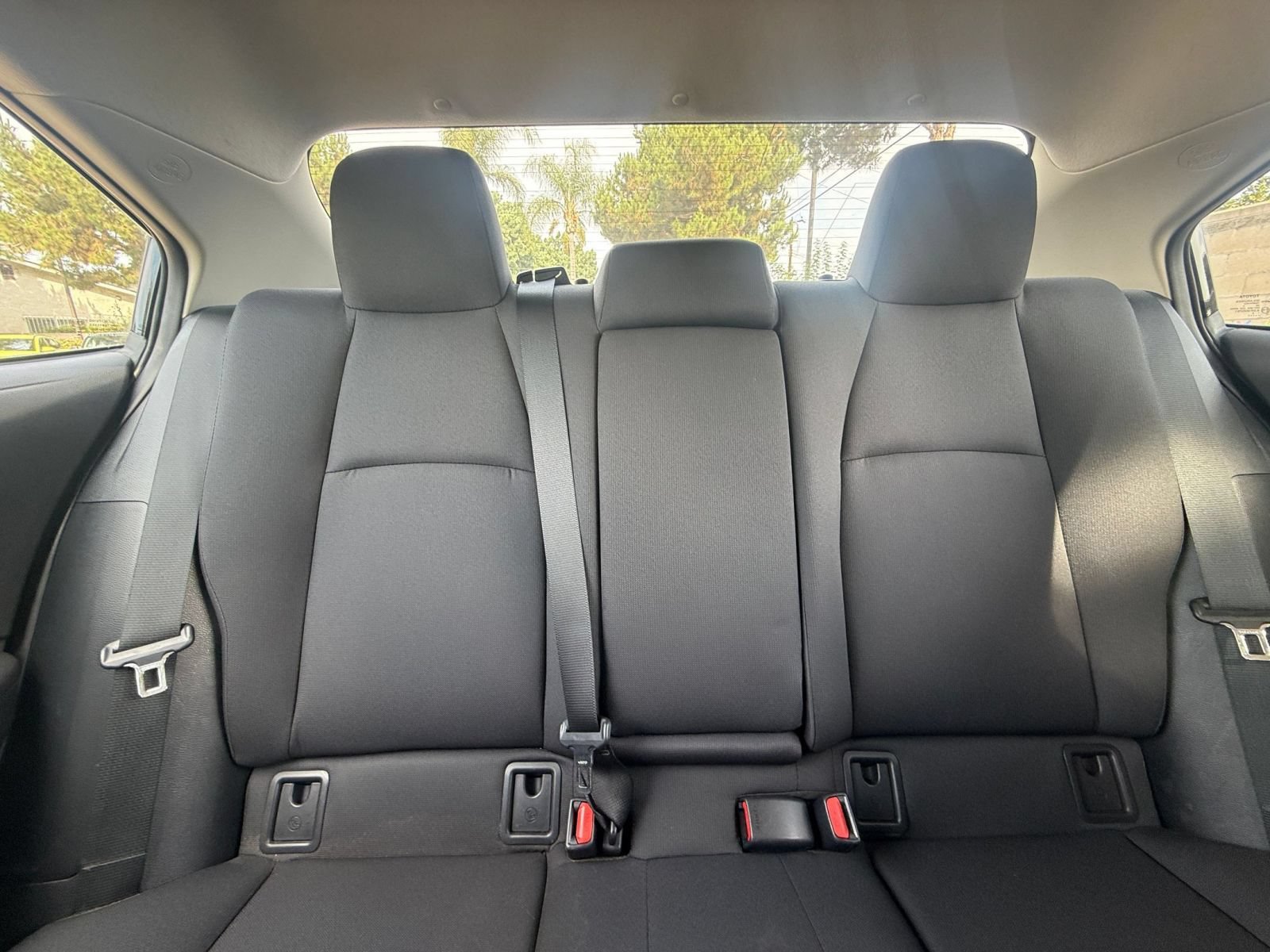 Used 2025 Toyota Corolla LE FWD image 34