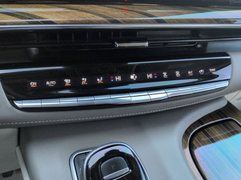 Certified 2022 Cadillac Escalade Sport Platinum w/ LPO, Floor Liner Package image 30