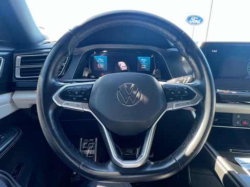 Used 2024 Volkswagen Atlas Cross Sport SEL Premium R-Line image 22