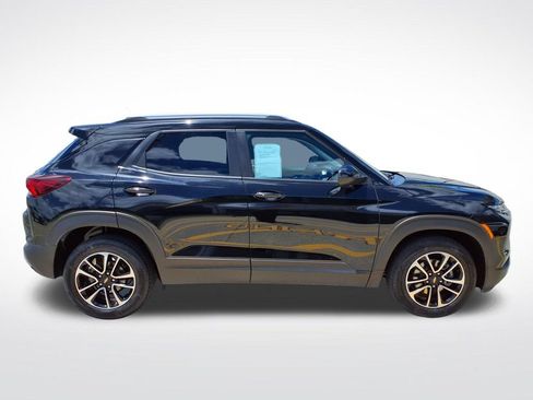 Used 2025 Chevrolet TrailBlazer LT FWD image 6
