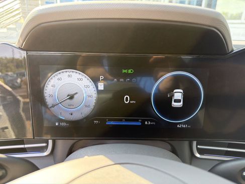 Used 2025 Hyundai Elantra SEL FWD image 19