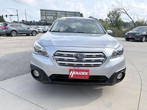 Used 2015 Subaru Outback 2.5i Premium AWD/4WD image 2