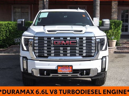 Used 2024 GMC Sierra 2500 Denali w/ Denali Reserve Package AWD/4WD image 3