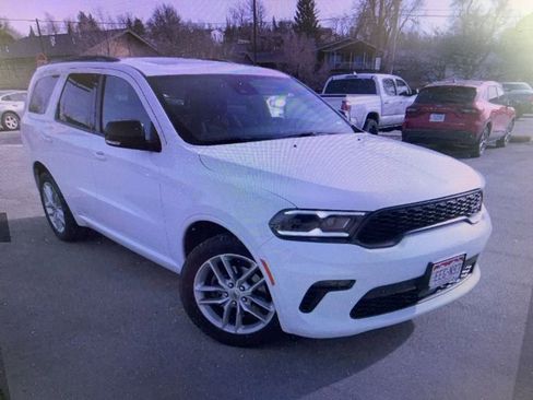 Used 2023 Dodge Durango GT image 25