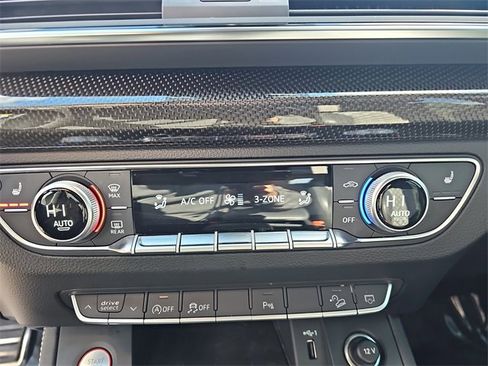 Used 2023 Audi SQ5 Premium Plus w/ Premium Plus Package image 20