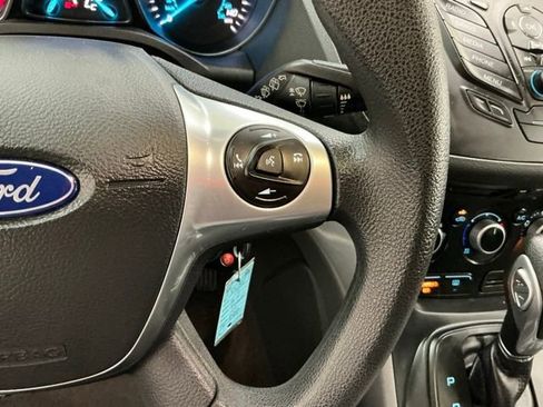 Used 2015 Ford Escape SE image 28