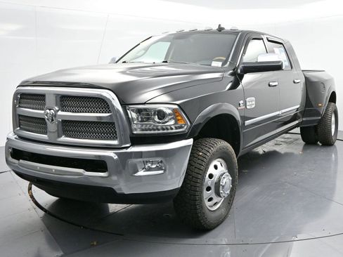 Used 2015 RAM 3500 Laramie Longhorn image 3