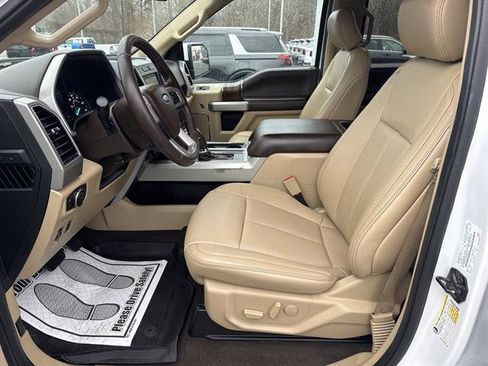 Used 2019 Ford F150 Lariat w/ Trailer Tow Package image 11