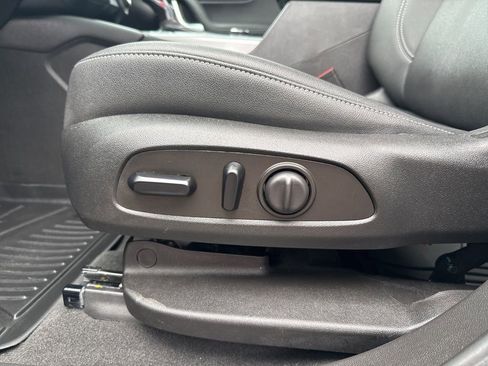 Used 2023 Chevrolet Blazer LT w/ Midnight/Sport Edition image 18