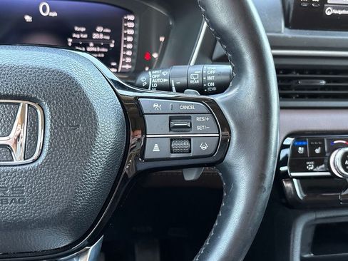 Used 2024 Honda Pilot Elite image 14