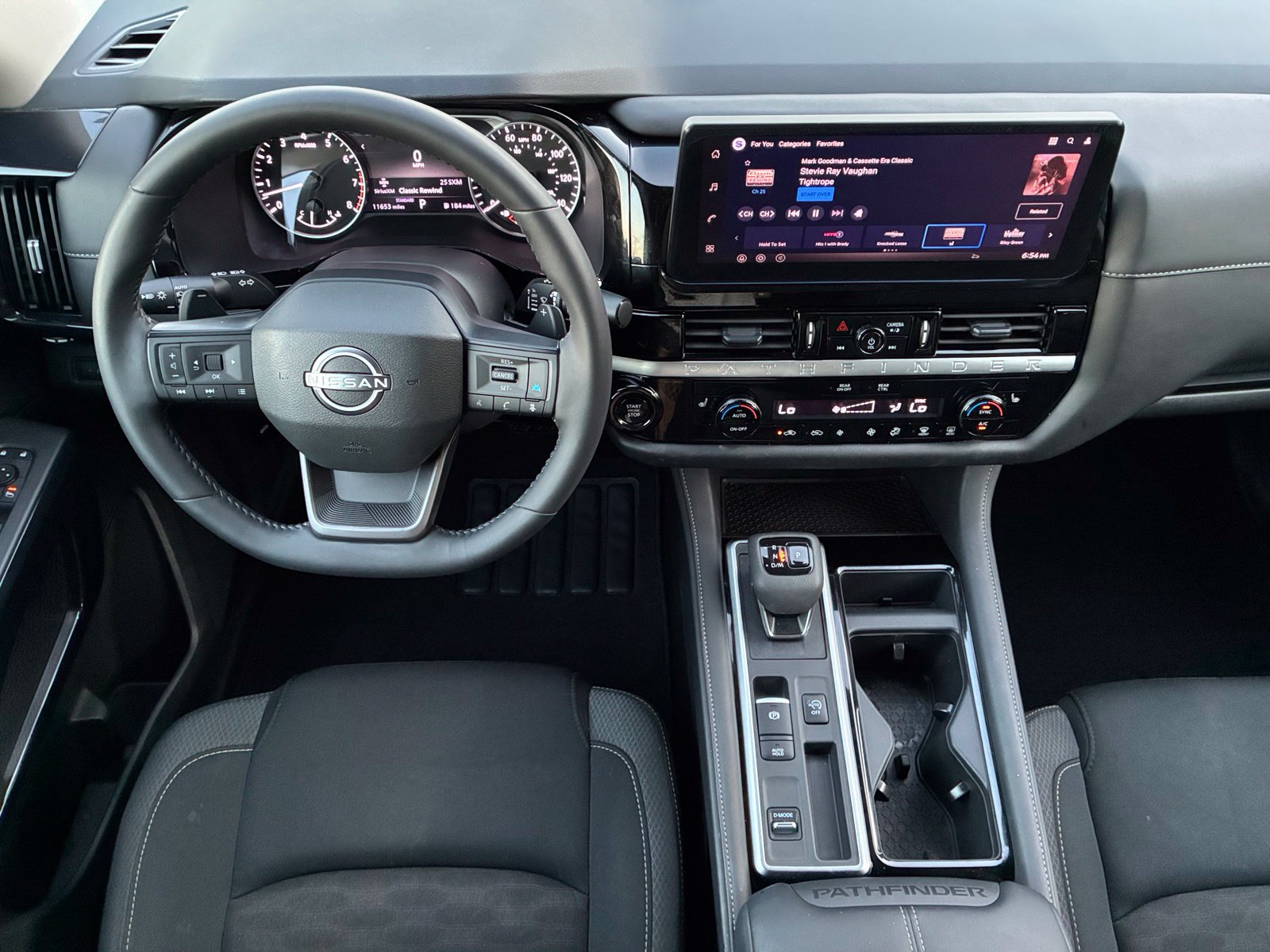 Used 2026 Nissan Pathfinder SV FWD image 20