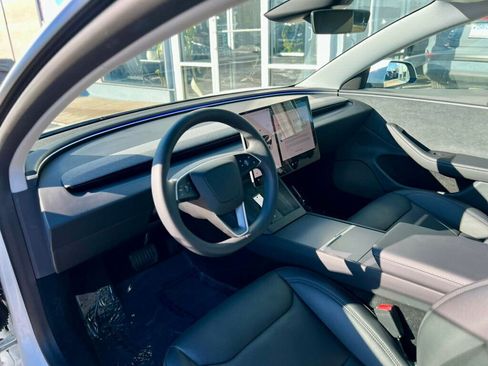 Used 2025 Tesla Model 3 Long Range image 12