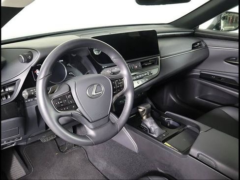 Certified 2025 Lexus ES 350 w/ Premium Package FWD image 6