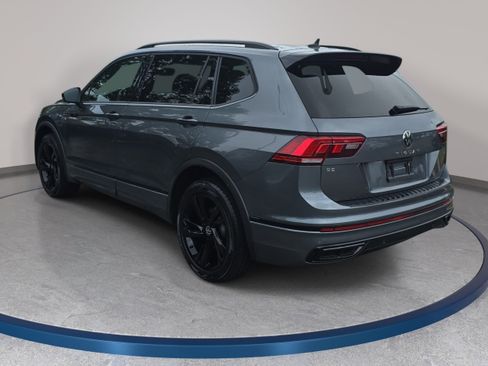 Used 2023 Volkswagen Tiguan SE R-Line FWD image 7