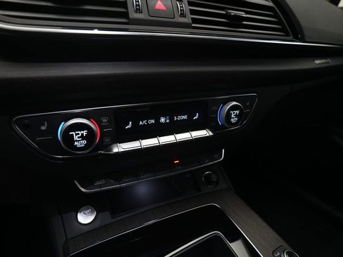 Used 2023 Audi Q5 2.0T Premium w/ Convenience Package AWD/4WD image 22