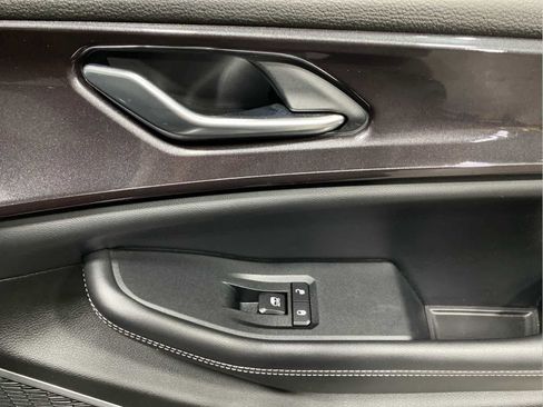 Used 2022 Jeep Grand Cherokee Altitude image 29