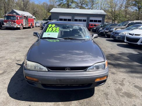 Used 1996 Toyota Camry LE FWD image 4