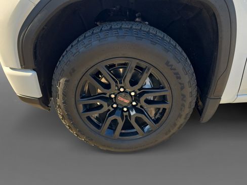 Used 2024 GMC Sierra 1500 Pro w/ Graphite Edition image 9