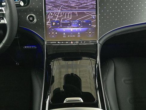 Used 2024 Mercedes-Benz EQE AMG 4MATIC SUV image 8