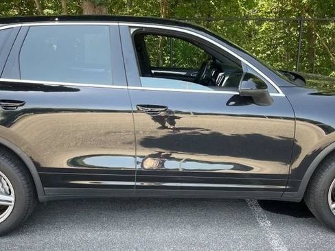 Used 2014 Porsche Cayenne S AWD/4WD image 10