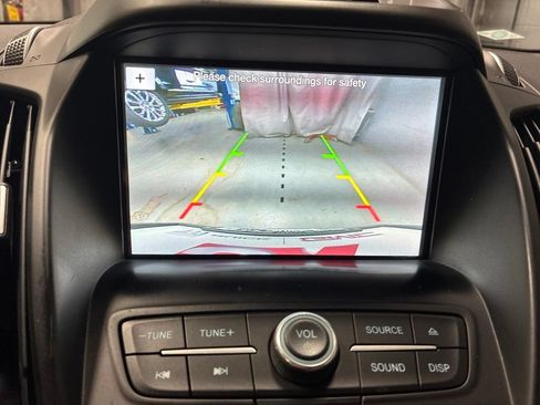 Used 2018 Ford Escape SE w/ SE Sync 3 Package AWD/4WD image 20