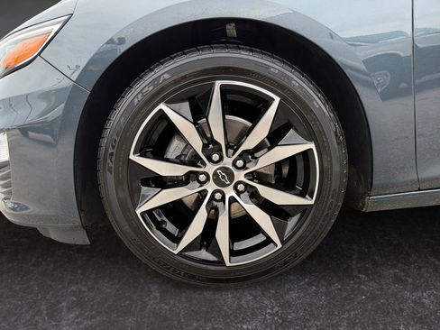 Used 2020 Chevrolet Malibu RS image 9