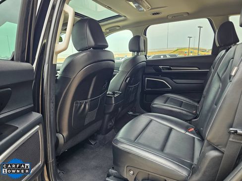 Used 2025 Kia Telluride S AWD/4WD image 34