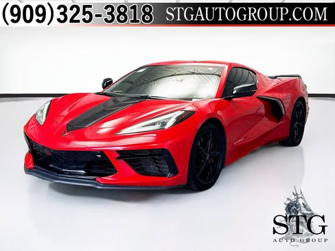 Used 2022 Chevrolet Corvette Stingray Preferred Cpe w/ Z51 Performance Package RWD image 1